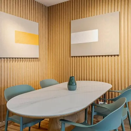 Heritage House, By Match Setúbal